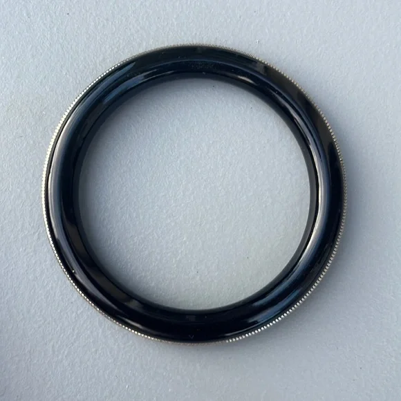 VINTAGE BANGLE - Picture 1 of 3